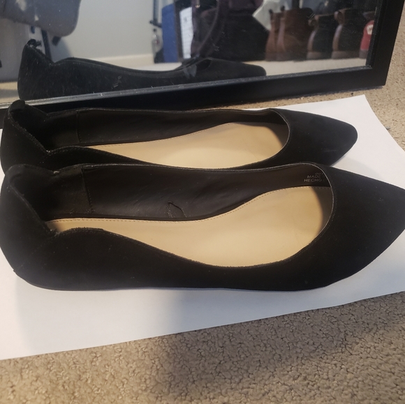 Forever 21 Size 10 Black Flats - Picture 3 of 3